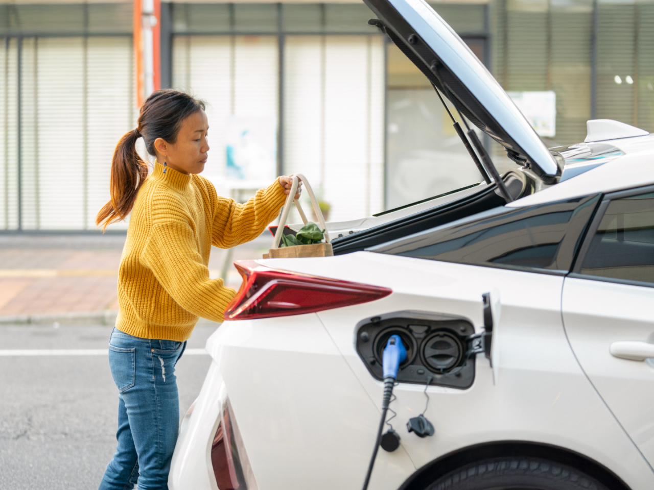 Enhance Hybrid Electric Vehicle Architecture.