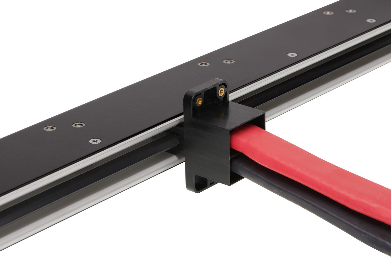 Black Molex OCP ORv3 rack busbar with red and black cables.