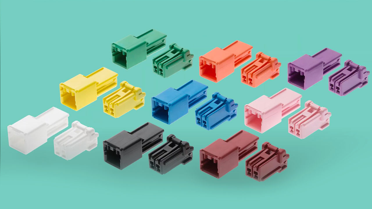 Molex CP wire-to-wire connectors Leveraging full-keying and color-pairing features.